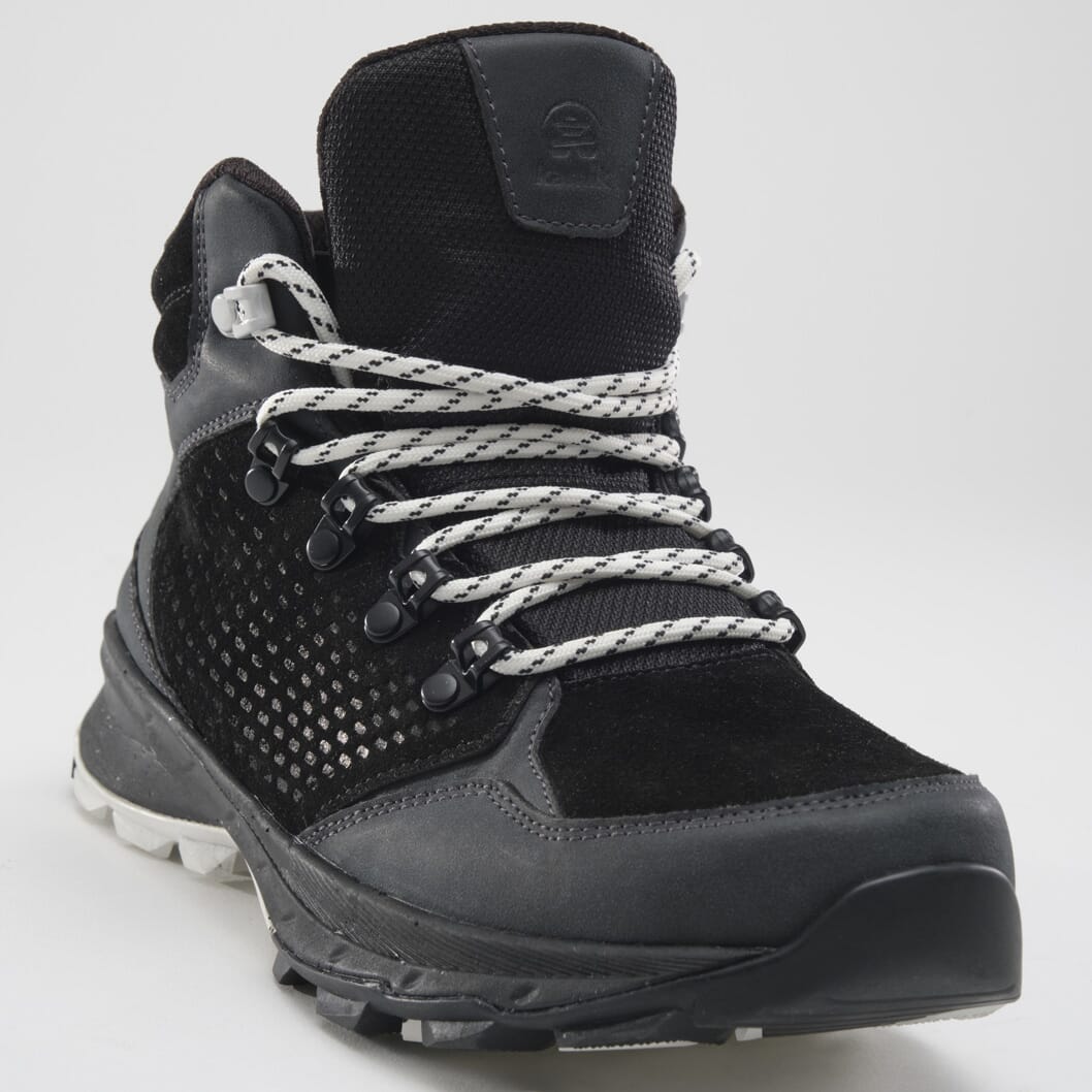 BLACK,NOIR : Women's TREK SNOW MID Front View